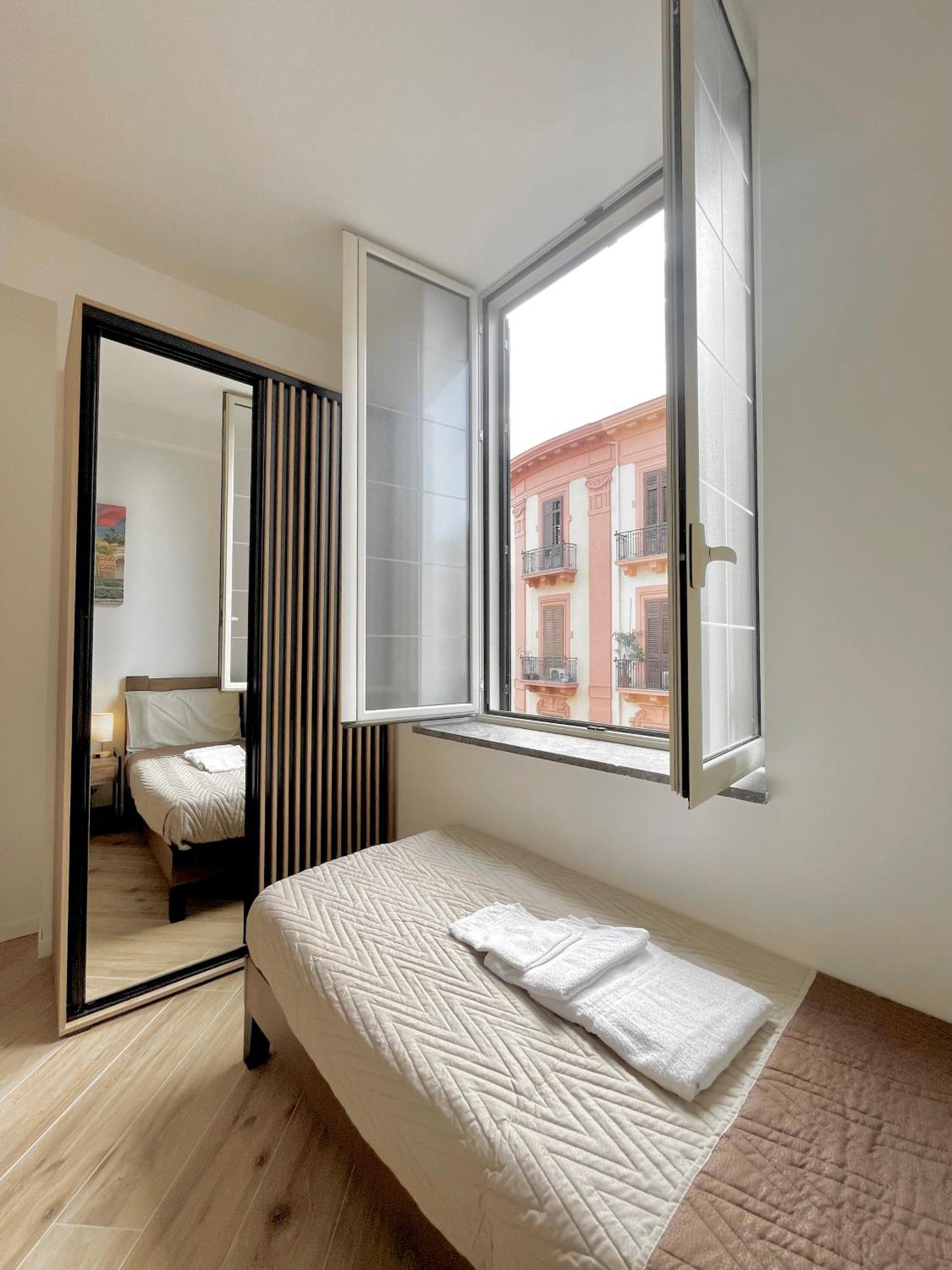 Ferienwohnung Lb Silviocentro Palermo Exterior foto
